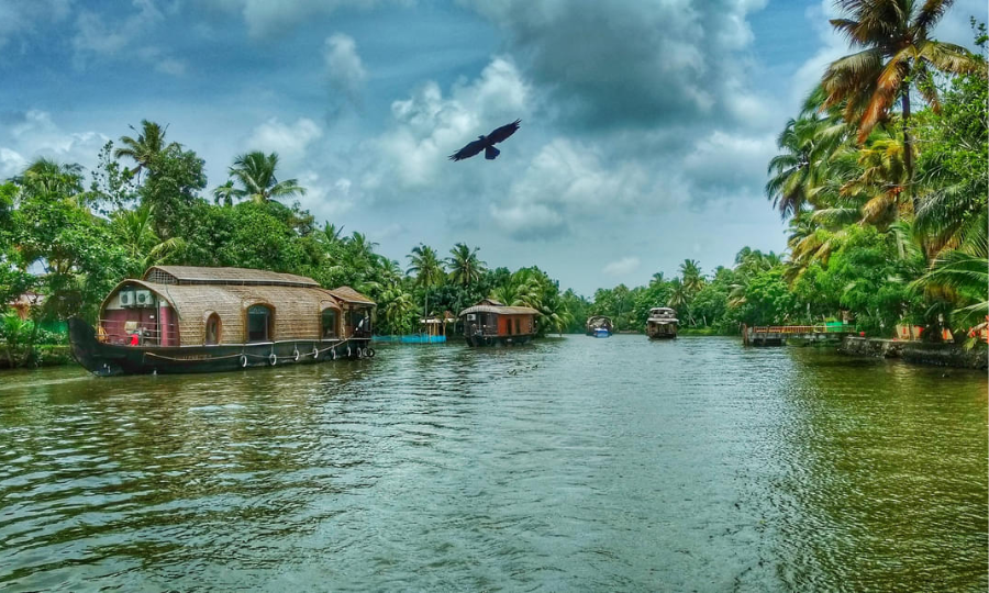 The Weekend Getaway: Hills & Houseboats